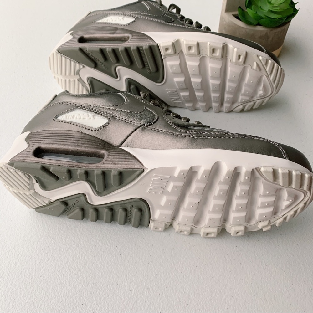 Nike Air Max 90 LTR SE GG NWT - Picture 8 of 8